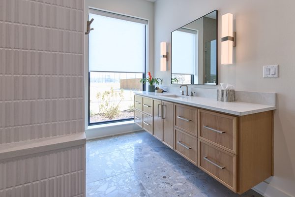 Custom cabinets and components by Custom Wordworks in Longview, TX