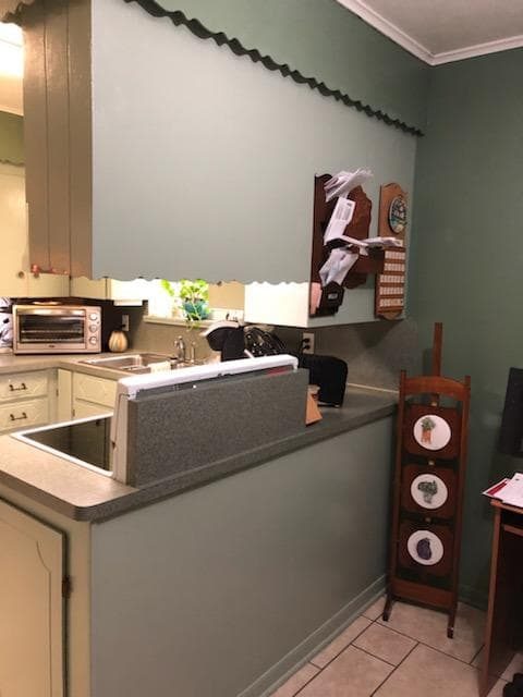 Completed custom cabinetry project by Custom Wordworks in Longview, TX