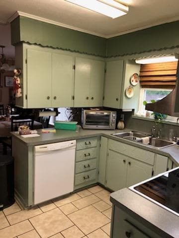 Completed custom cabinetry project by Custom Wordworks in Longview, TX