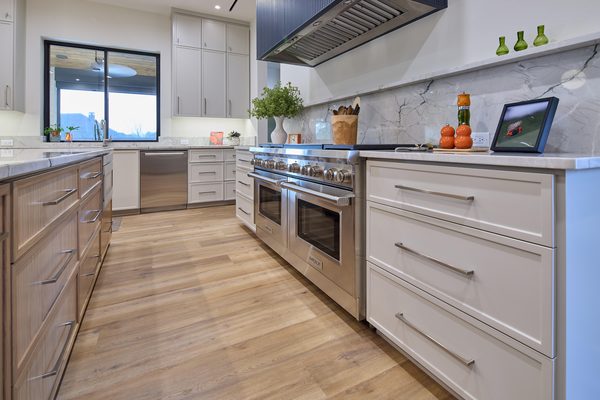 Completed custom cabinetry project by Custom Wordworks in Longview, TX