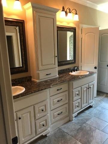 Custom kitchen cabinetry by Custom Wordworks in Longview, TX