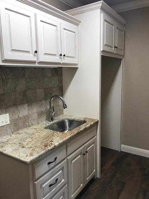 Custom kitchen cabinetry by Custom Wordworks in Longview, TX