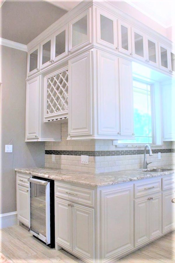 Custom kitchen cabinetry by Custom Wordworks in Longview, TX