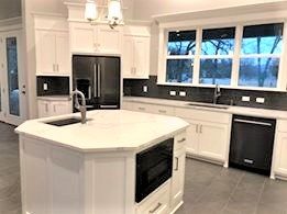 Custom kitchen cabinetry by Custom Wordworks in Longview, TX