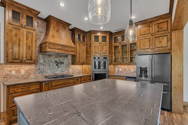 Custom woodworking by Custom Wordworks in Longview, TX